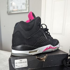 Girls Air Jordan 5. Retro GG